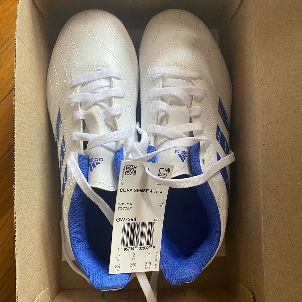 Adidas Kids Soccer Cleats (2.5) NWT